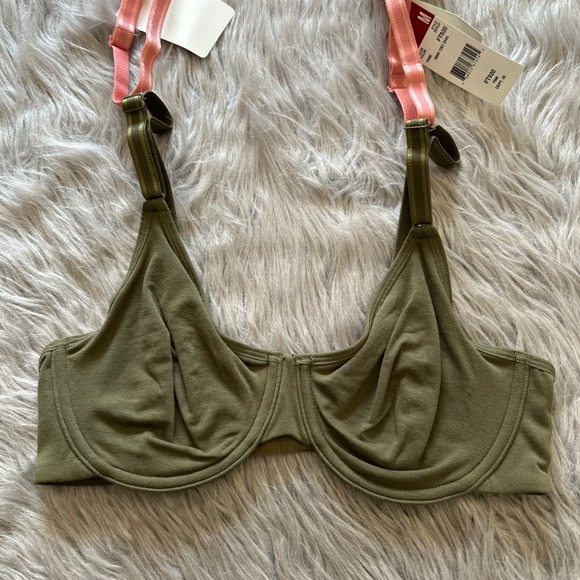 Fruit‎ Of The Loom Unlined Bra Womens Size Medium Two Pack Bras Underwire NEW - Picture 2 of 5